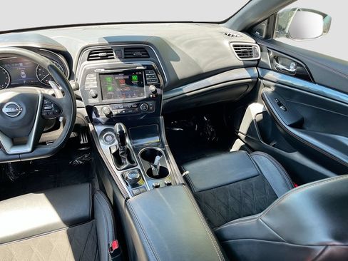 Used 2023 Nissan Maxima SR w/ Sport Mat Group FWD image 24