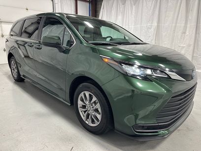 Used 2025 Toyota Sienna LE