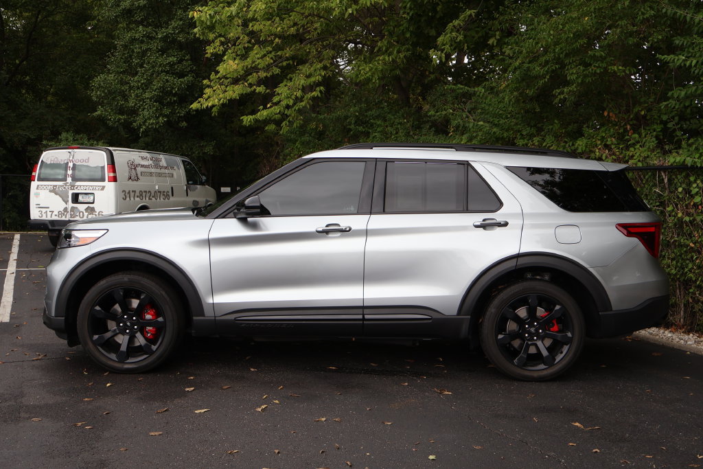 Used 2023 Ford Explorer ST w/ Equipment Group 401A AWD/4WD image 4