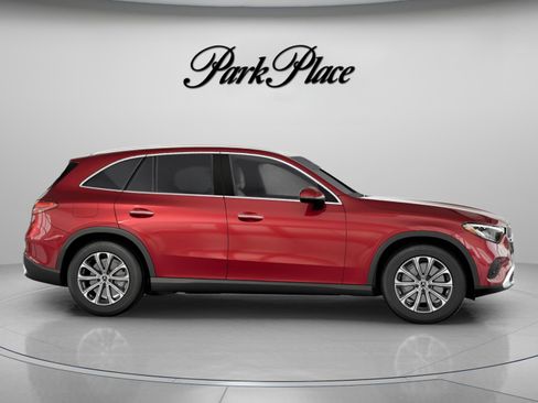 Used 2026 Mercedes-Benz GLC 300 image 27