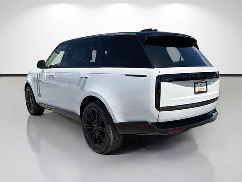 New 2026 Land Rover Range Rover Long Wheelbase SE AWD/4WD image 3