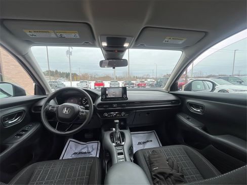 Used 2023 Honda HR-V LX image 26