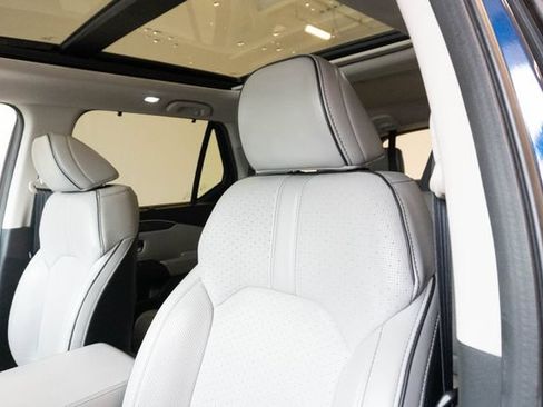 Used 2025 Honda Pilot Elite image 23