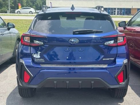 Used 2024 Subaru Crosstrek 2.0i Premium AWD/4WD image 4