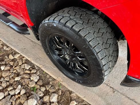 Used 2019 Chevrolet Silverado 1500 LT Trail Boss image 32