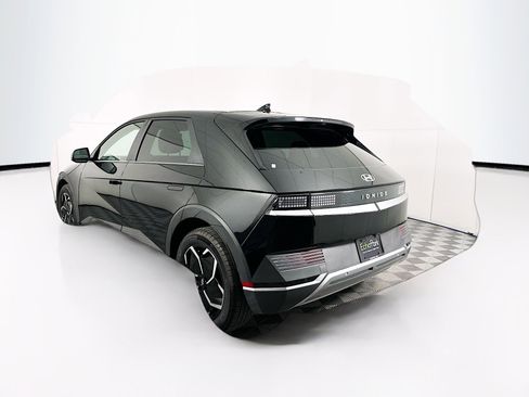 Used 2024 Hyundai Ioniq 5 SEL image 5