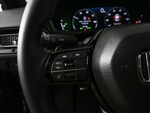 Used 2025 Honda Civic Sport image 9