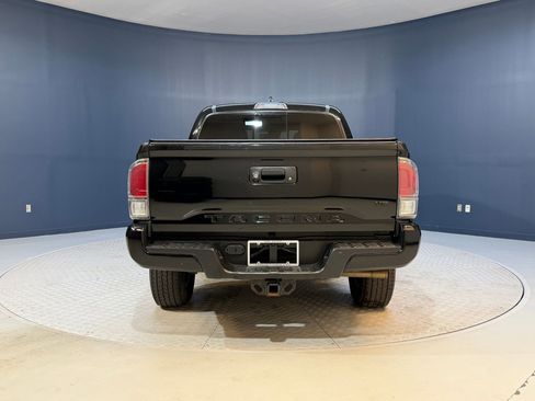 Used 2021 Toyota Tacoma TRD Sport image 10