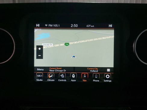 Used 2022 Jeep Wrangler Unlimited Sahara w/ Cold Weather Group image 23