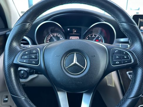 Used 2018 Mercedes-Benz C 300 Sedan image 21