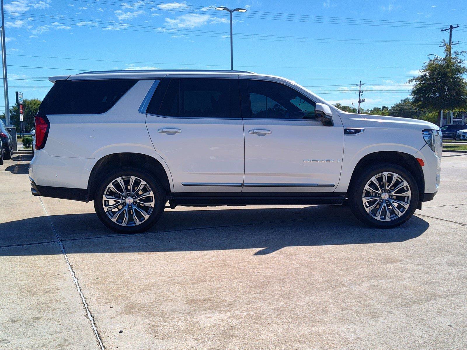 Used 2023 GMC Yukon Denali w/ Denali Reserve Package AWD/4WD image 11