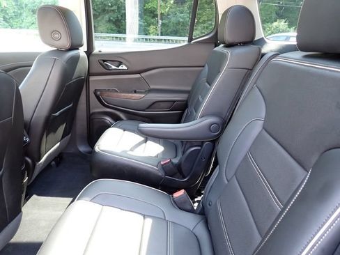 Used 2021 GMC Acadia Denali w/ GMC Pro Grade Package AWD/4WD image 17