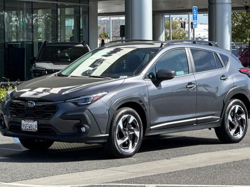 Certified 2025 Subaru Crosstrek 2.5i Limited w/ Crosstrek Mirror Package image 10