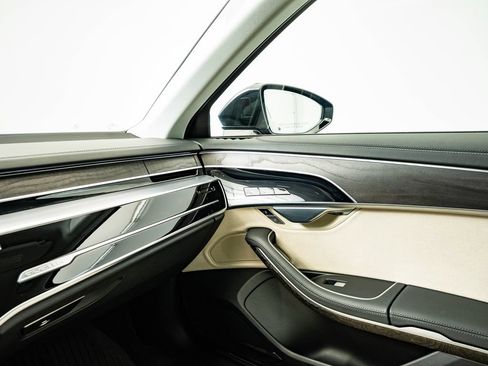 Certified 2025 Audi A8 L 3.0T w/ Executive Package AWD/4WD image 39