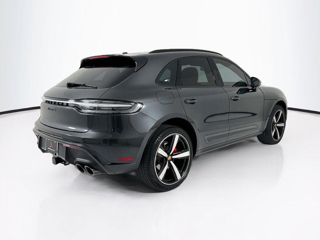 Certified 2026 Porsche Macan S AWD/4WD image 9
