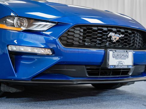 Certified 2022 Ford Mustang Coupe image 11