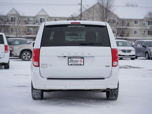 Used 2017 Dodge Grand Caravan SE w/ Power Window Group image 4