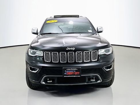 Used 2021 Jeep Grand Cherokee Overland image 2