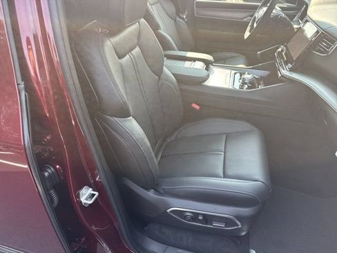 New 2026 Jeep Grand Wagoneer Limited AWD/4WD image 15