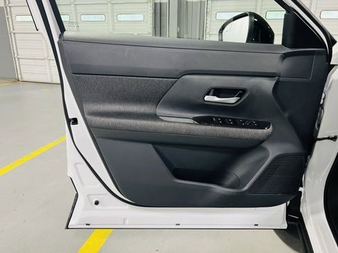 New 2026 Nissan Kicks SV image 21