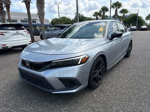 Used 2024 Honda Civic Sport image 2