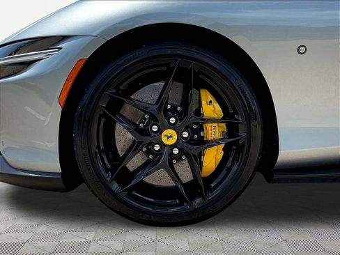 Used 2023 Ferrari Roma RWD image 37