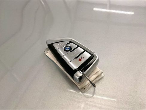 Used 2019 BMW 540i xDrive w/ Convenience Package AWD/4WD image 10
