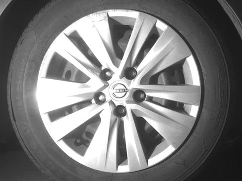 Used 2025 Nissan Sentra S FWD image 13