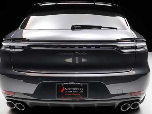 Used 2021 Porsche Macan Turbo w/ Premium Package Plus (PF0) image 24