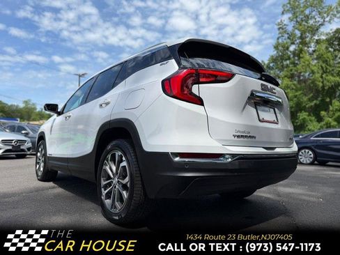 Used 2021 GMC Terrain SLT w/ Infotainment Package II AWD/4WD image 12