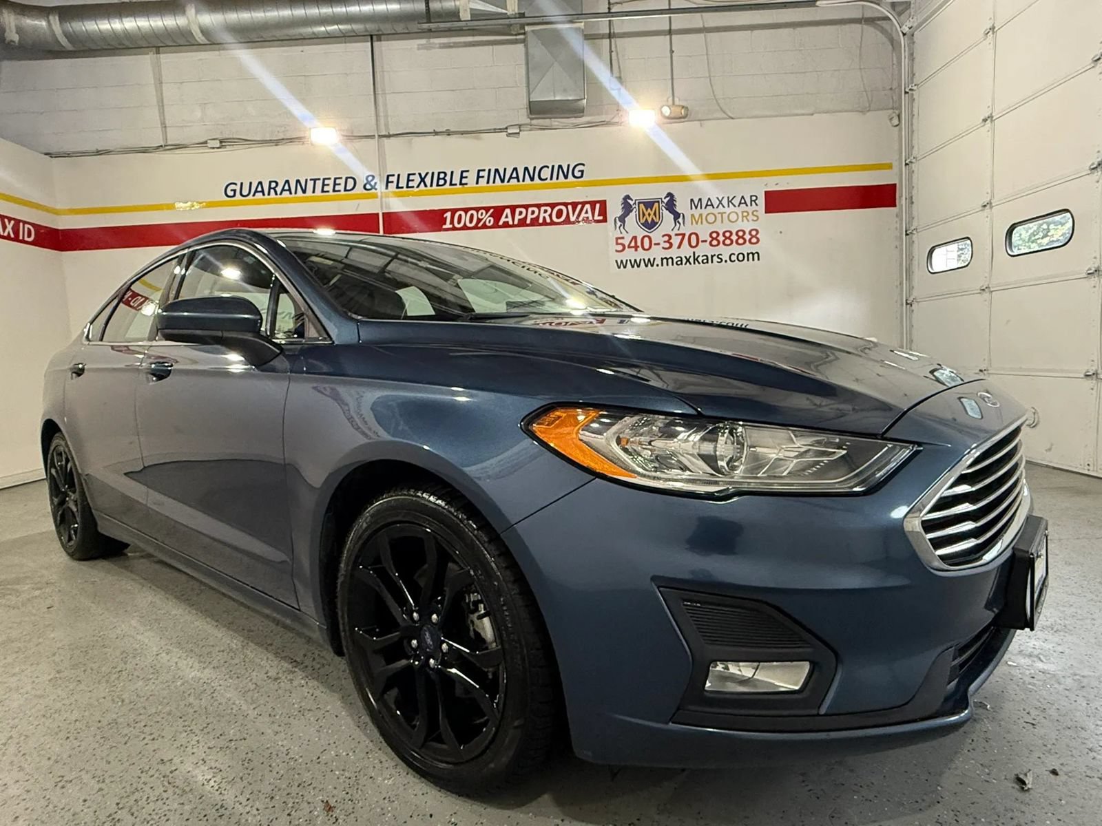 Used 2019 Ford Fusion SE w/ Equipment Group 151A FWD image 1