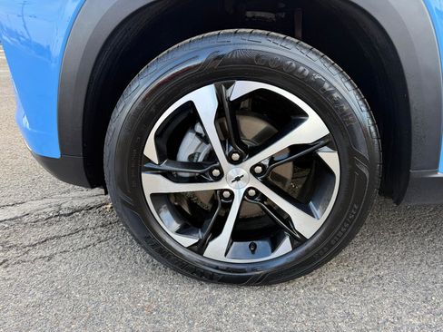 Certified 2024 Chevrolet Trax RS w/ Driver Confidence Package image 7