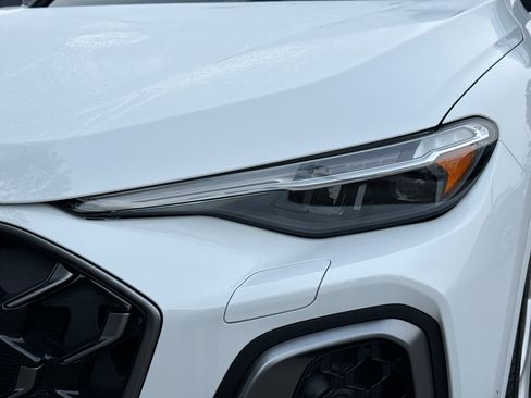New 2025 Audi Q5 Premium Plus AWD/4WD image 9