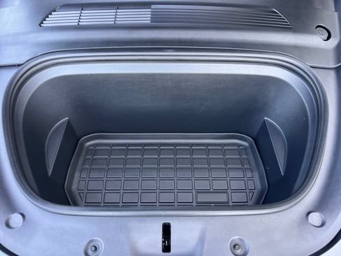 Used 2021 Tesla Model Y 2WD image 33