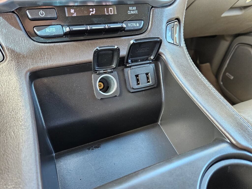Used 2019 Chevrolet Suburban LT AWD/4WD image 28