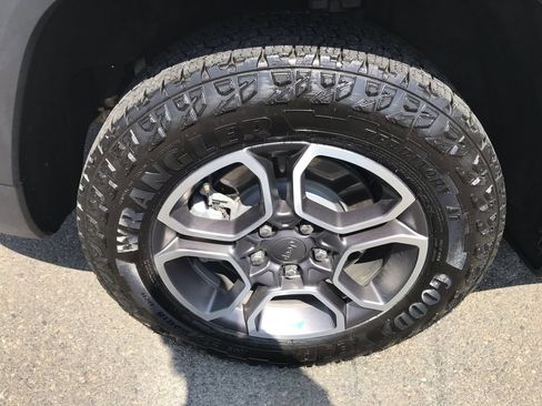 Used 2023 Jeep Grand Cherokee Trailhawk AWD/4WD image 31