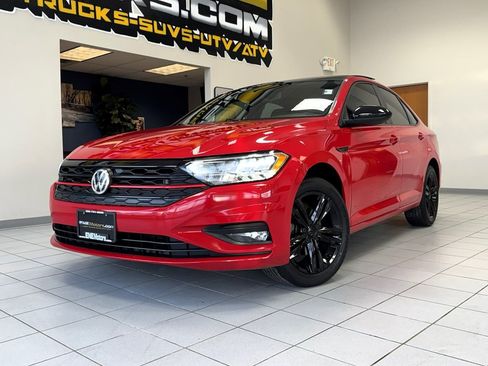 Used 2019 Volkswagen Jetta R-Line w/ R-Line Cold Weather Package image 61