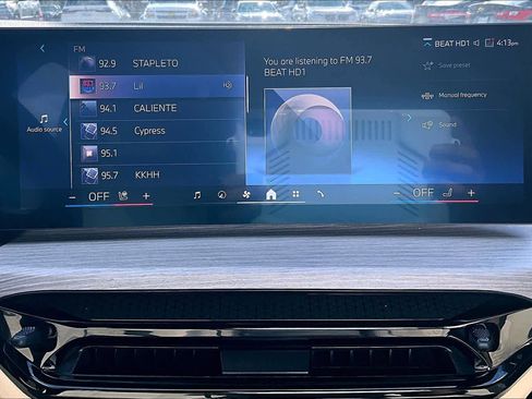 Used 2025 BMW 330i Sedan w/ Convenience Package image 19