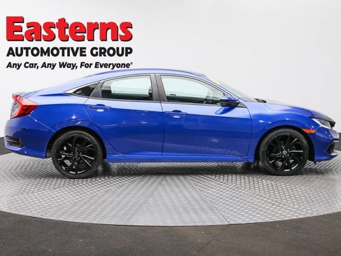 Used 2019 Honda Civic Sport image 4