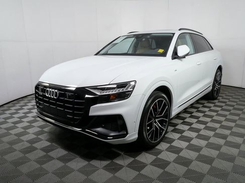 Used 2023 Audi Q8 Premium Plus w/ Premium Plus Package image 28