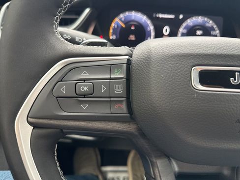 New 2025 Jeep Grand Cherokee L Limited w/ Trailer Tow Package image 21