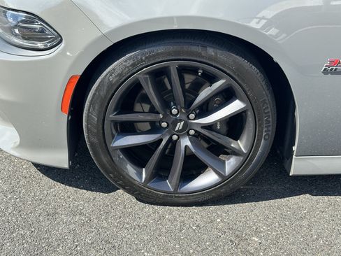 Used 2019 Dodge Charger Scat Pack RWD image 9