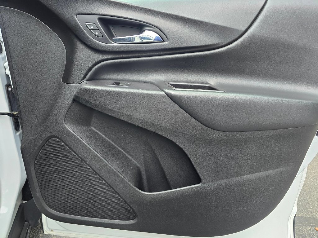 Used 2018 Chevrolet Equinox LT FWD image 22