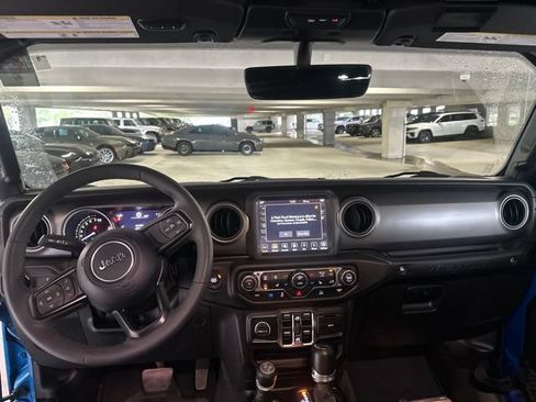 Used 2023 Jeep Wrangler Unlimited w/ Cold Weather Group AWD/4WD image 17