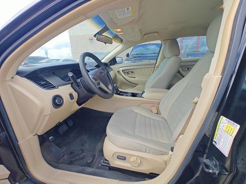 Used 2016 Ford Taurus SE image 13