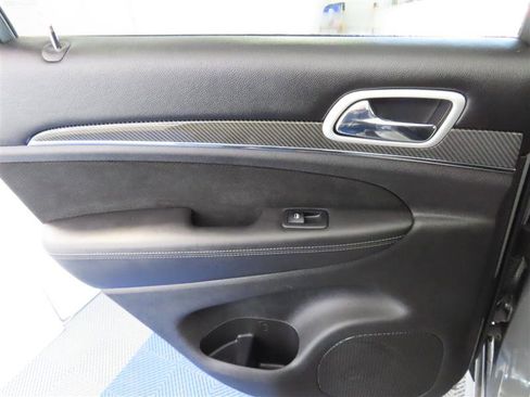 Used 2020 Jeep Grand Cherokee SRT image 34