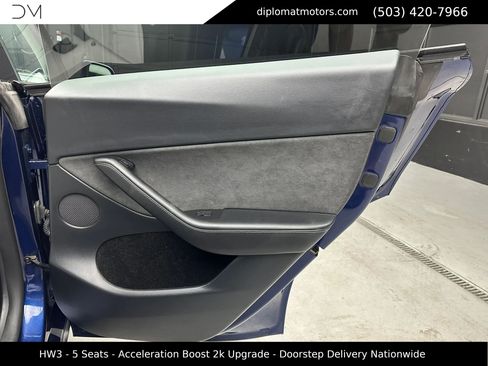Used 2023 Tesla Model Y Long Range AWD/4WD image 27