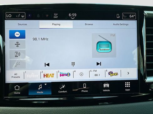 New 2026 Chrysler Voyager LX image 18