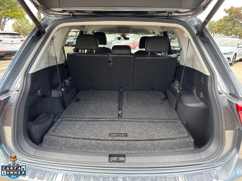 Used 2022 Volkswagen Tiguan SE FWD image 14