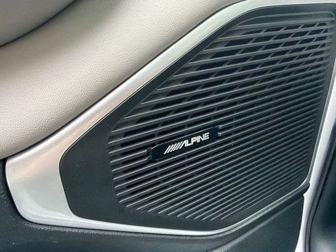 Used 2022 Jeep Wagoneer Series I RWD image 11